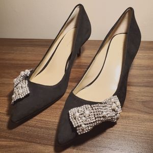 Ann Taylor NWoT Suede Kitten Heel Rhinestone Bow